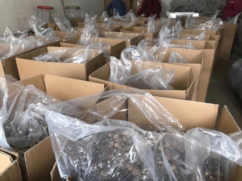 河南產(chǎn)地小香菇碎片干貨 批發(fā)市場上的性價(jià)比之選